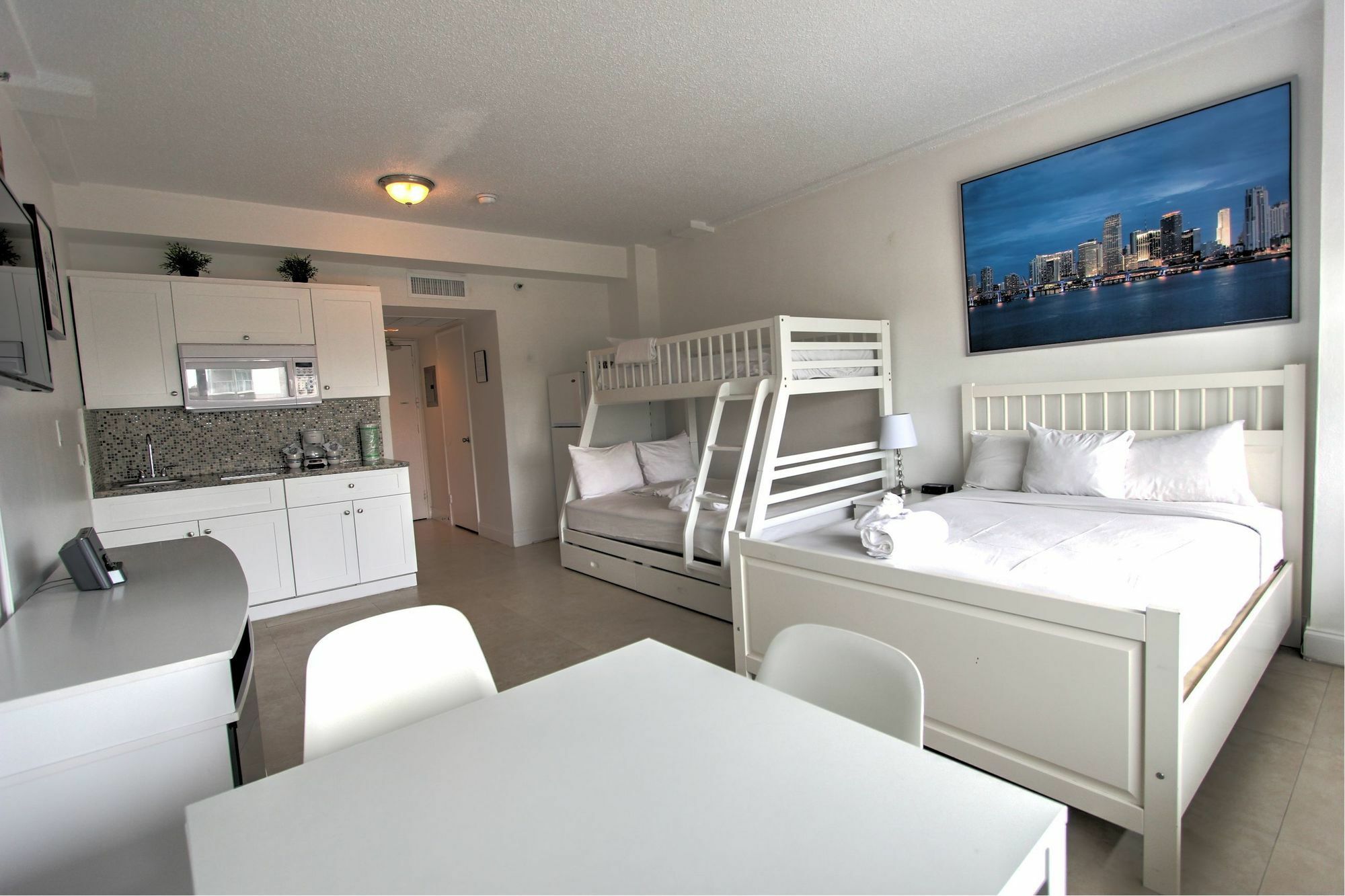 Private Apartments At The Casablanca Miami Beach Eksteriør billede