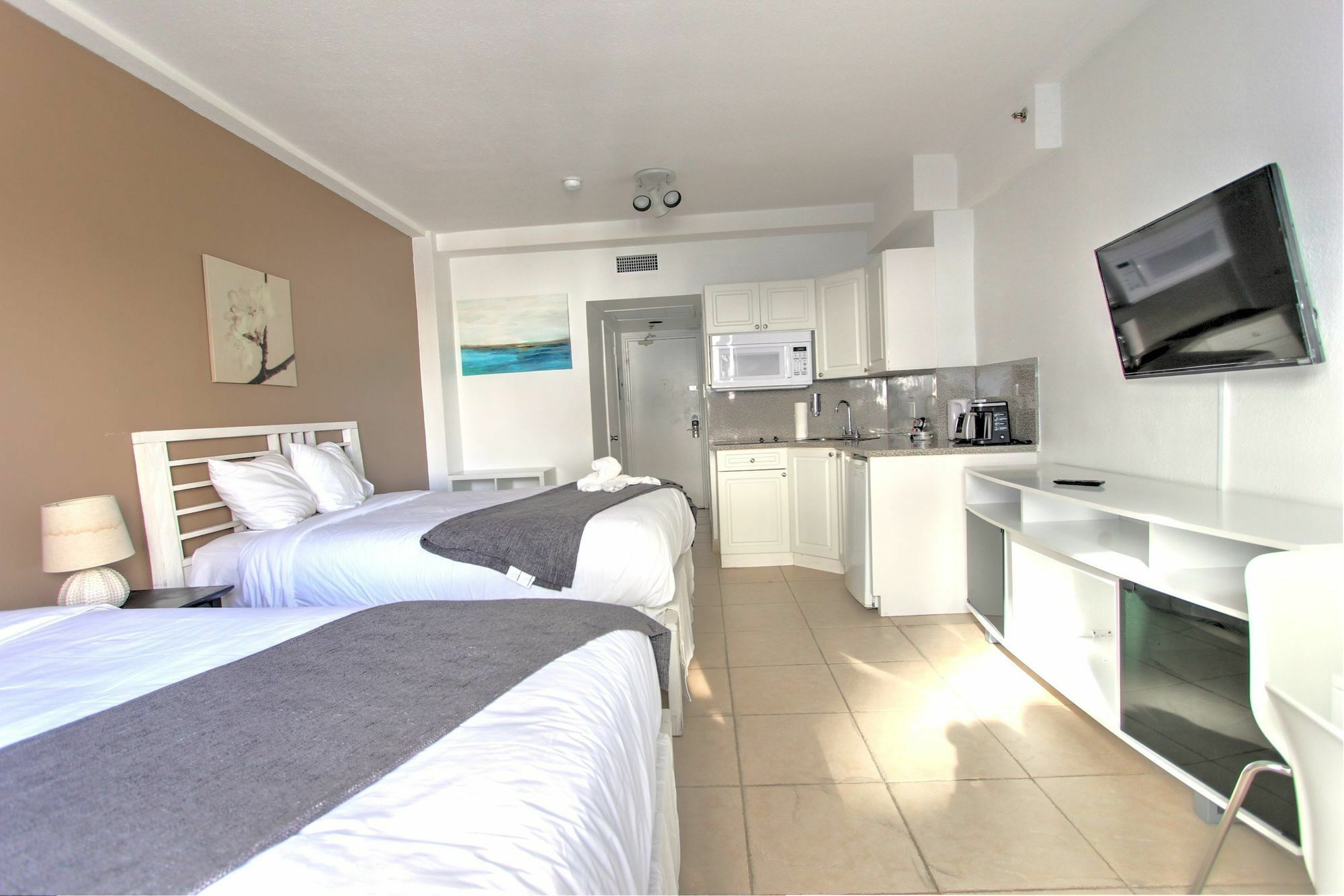 Private Apartments At The Casablanca Miami Beach Eksteriør billede