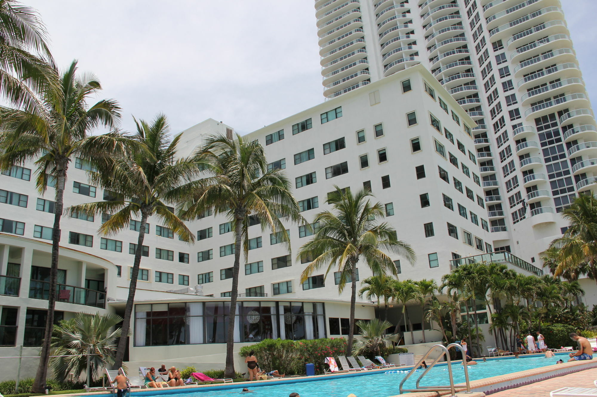 Private Apartments At The Casablanca Miami Beach Eksteriør billede